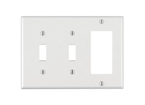 (image for) White 3 gang Thermoset Plastic GFCI/Rocker/Toggle Wall P